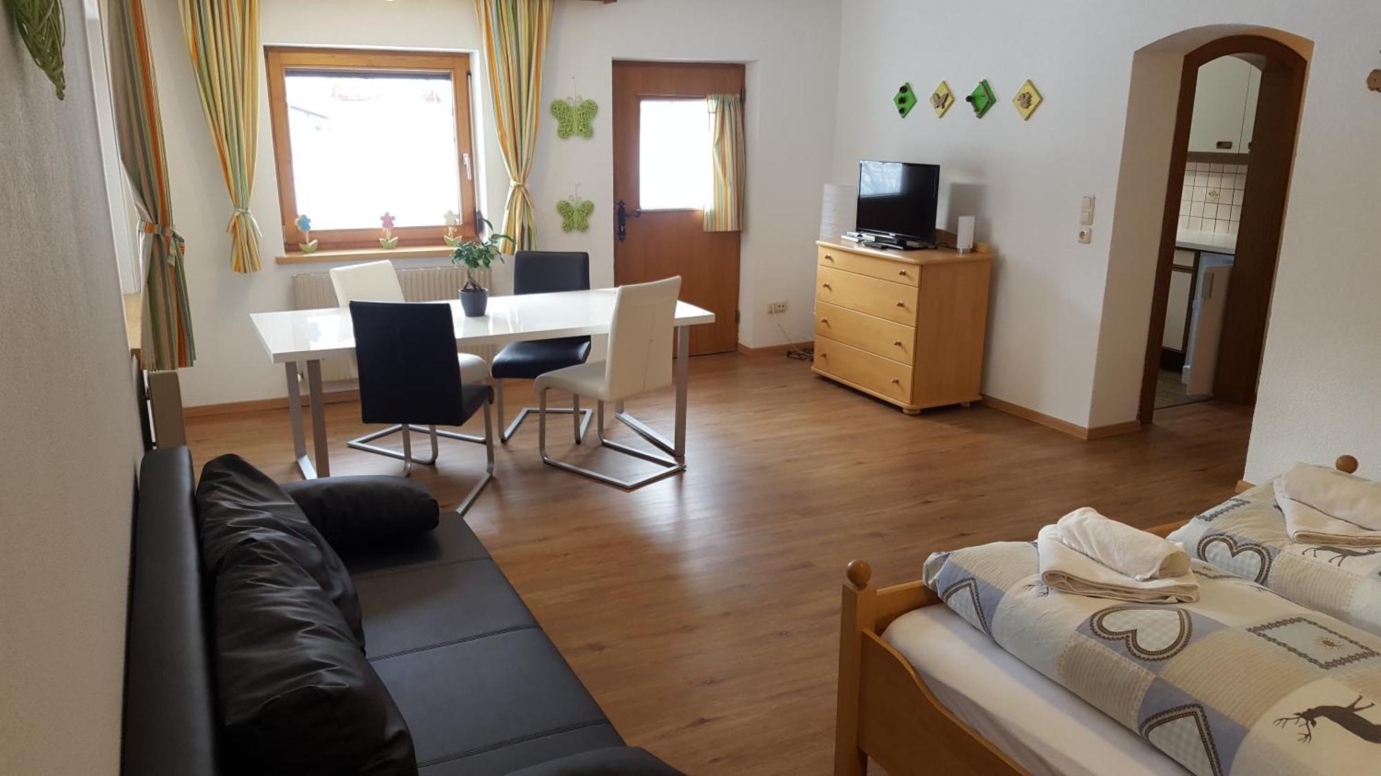 Gastehaus Hauser Apartment