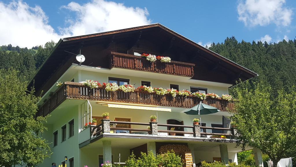 Gastehaus Hauser Apartment Bach (Tyrol)